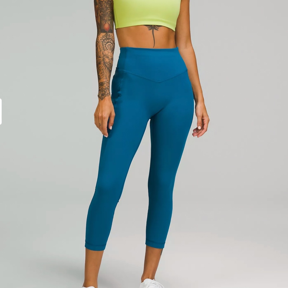 NEW All the Right Places High-Rise Drawcord Waist 25"